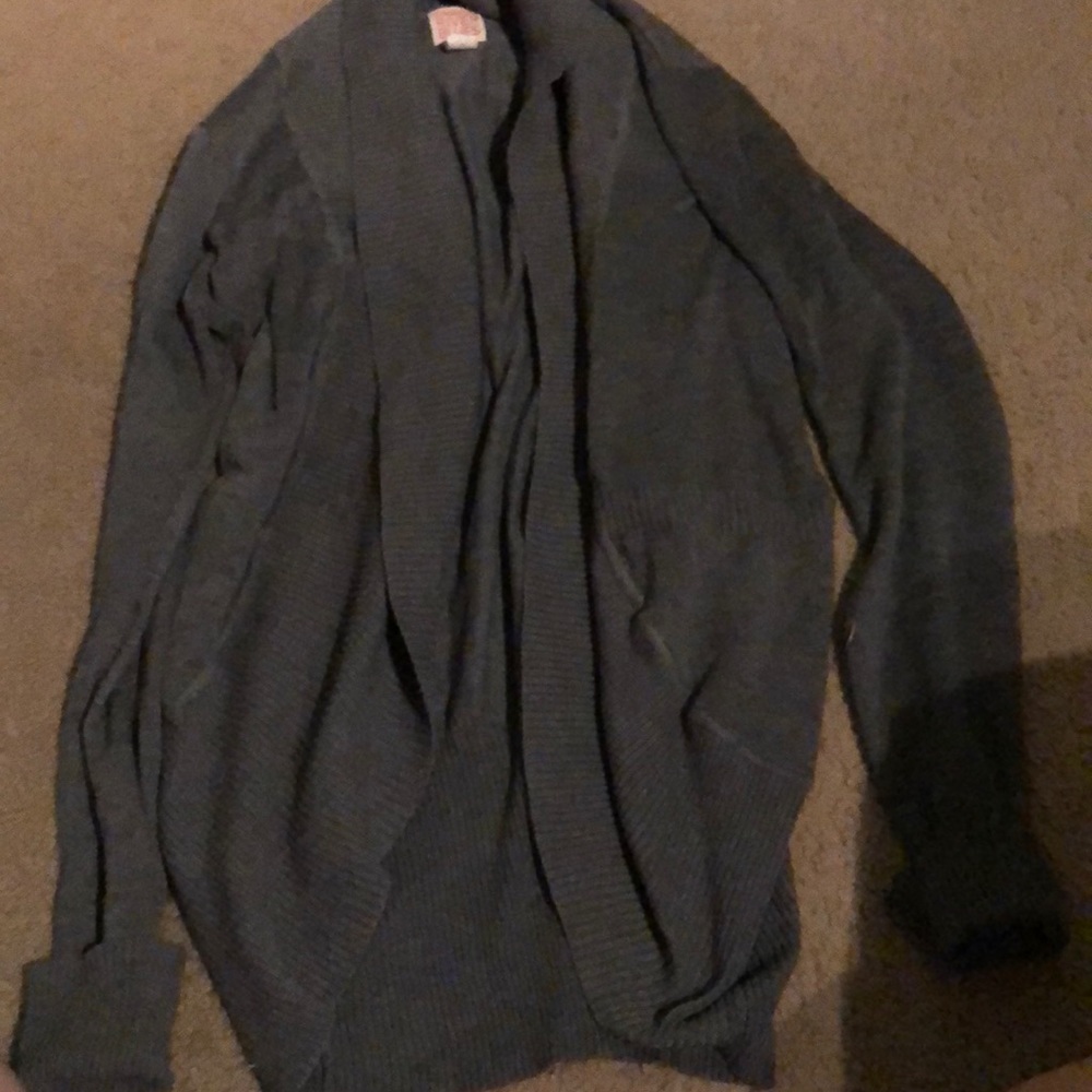 Grey cardigan